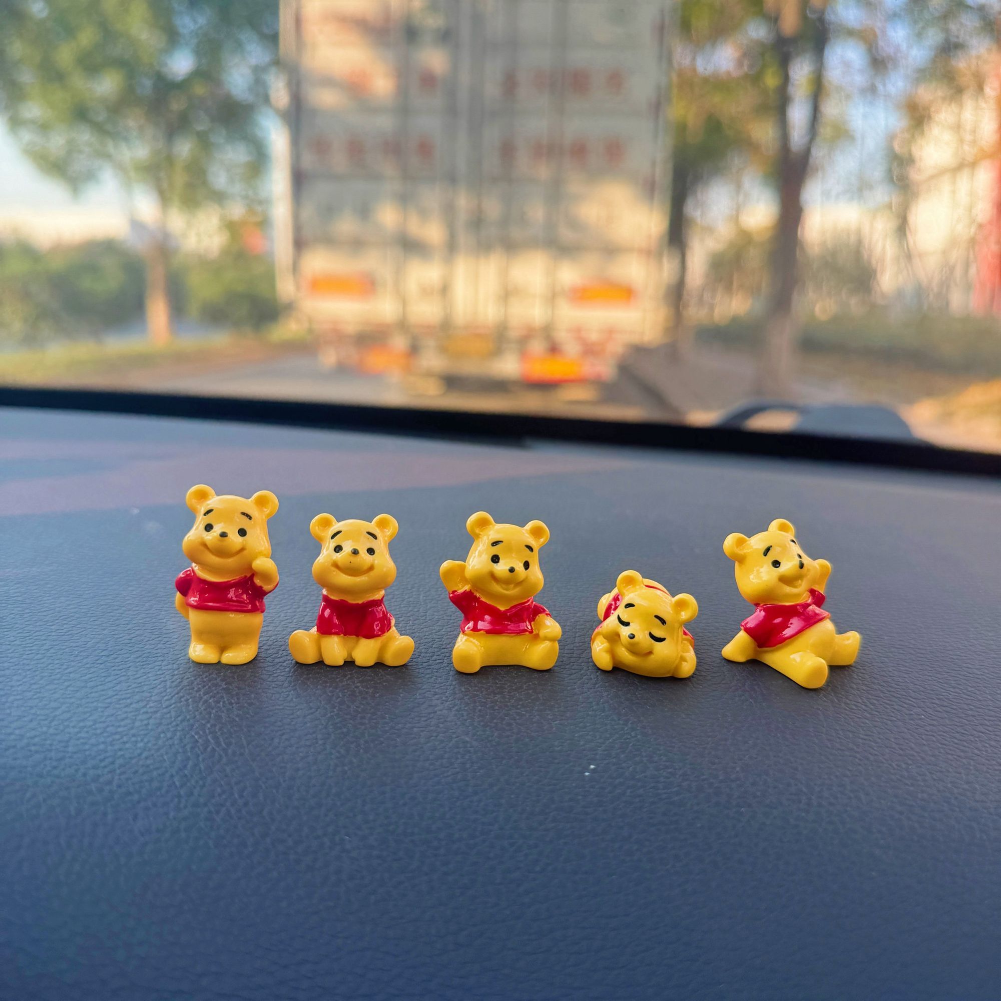 Adorable mini figura de Winnie - Tech Car Accessories reseña y precio